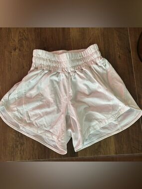Women's Lululemon White Elastic-Waist Athletic Shorts